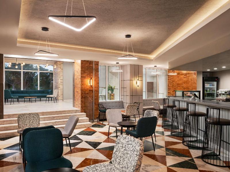 Mercure Ismailia Forsan Island Hotel - Bar