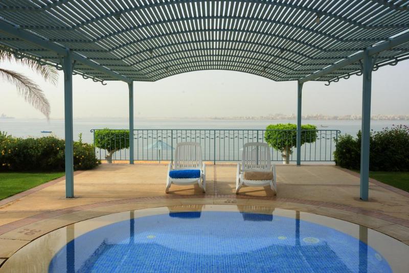 Mercure Ismailia Forsan Island Hotel - Teras