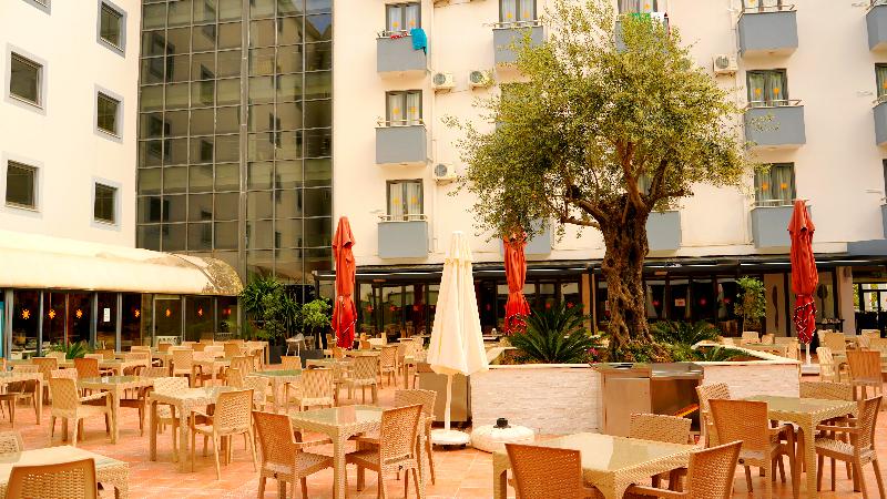 Club Aqua Plaza - Restoran