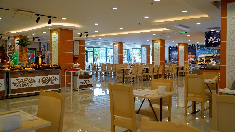 Club Aqua Plaza - Restoran