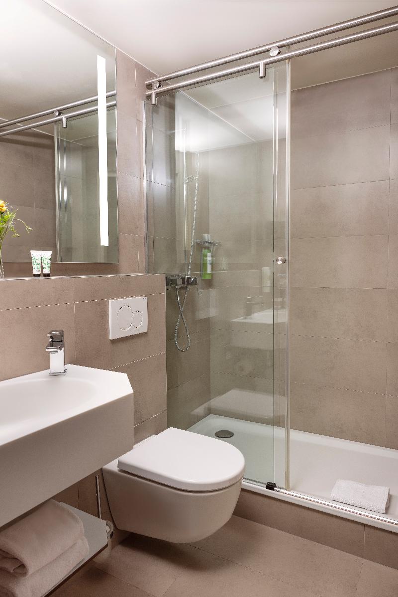 EVERNESS Hotel & Resort - Oda
