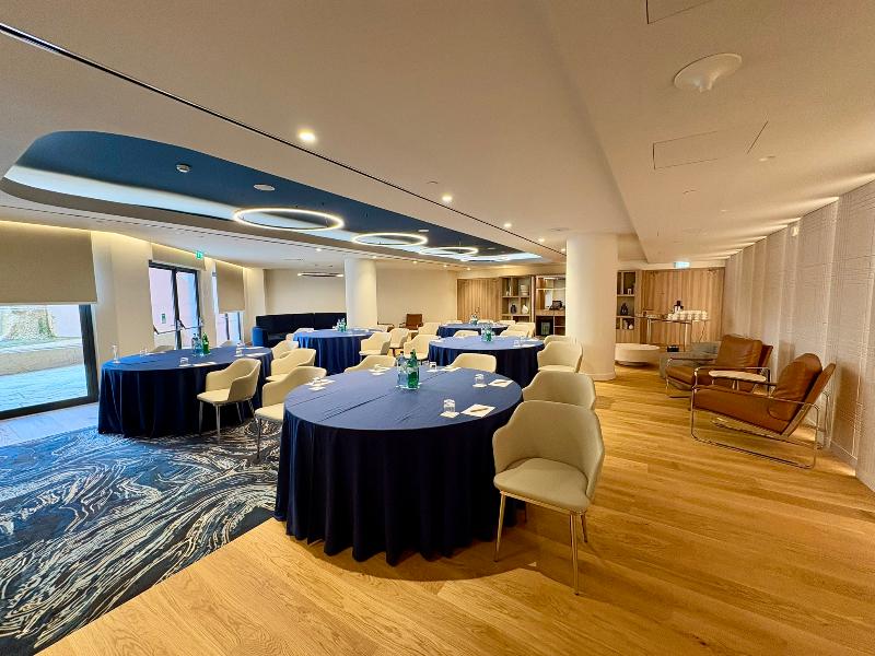 Hilton Vilamoura As Cascatas Golf Resort & Spa - Toplantı