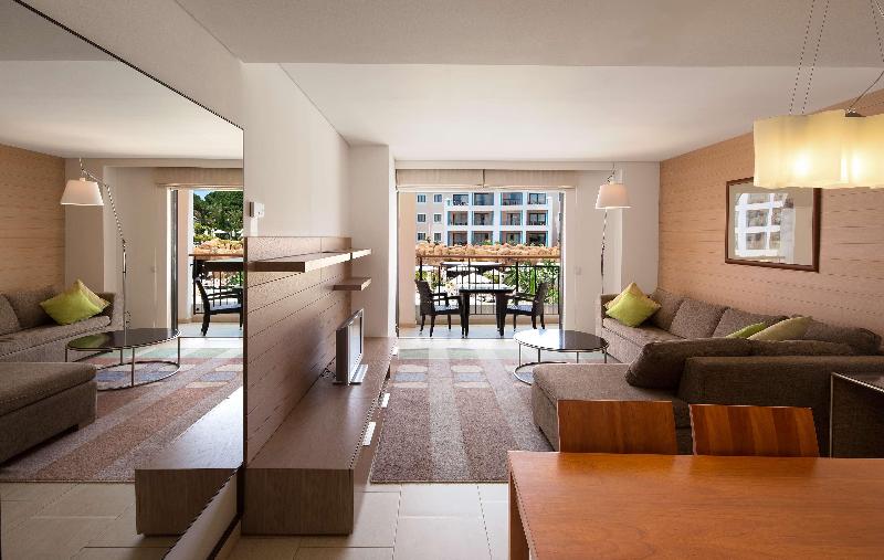 Hilton Vilamoura As Cascatas Golf Resort & Spa - Oda