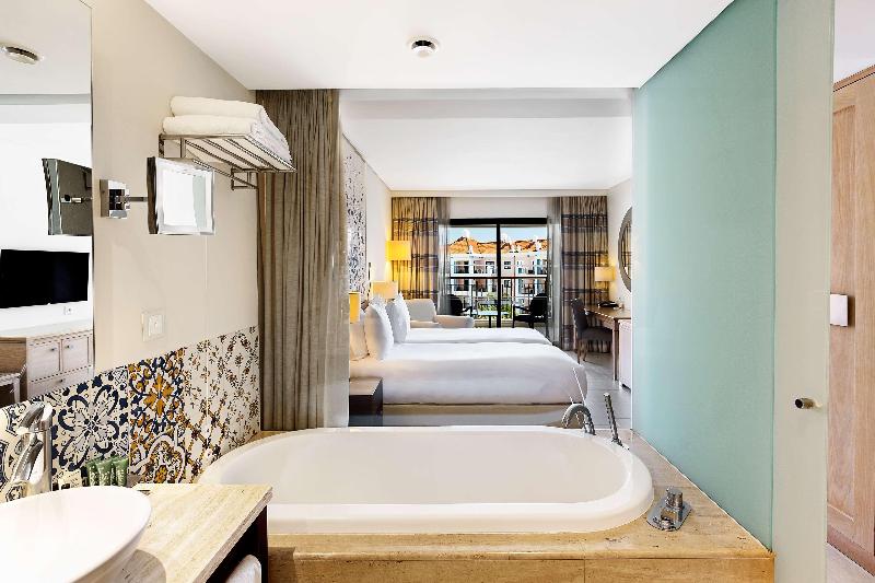 Hilton Vilamoura As Cascatas Golf Resort & Spa - Oda