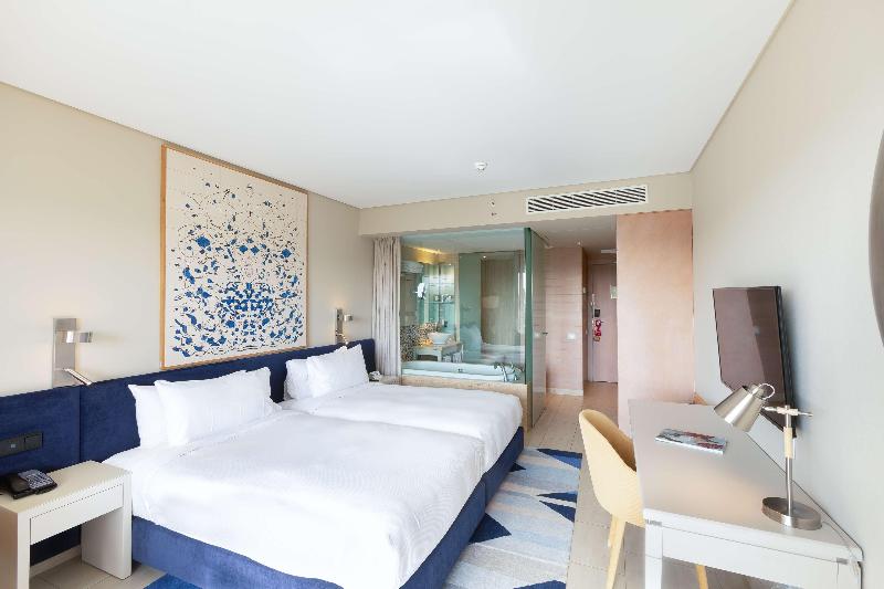 Hilton Vilamoura As Cascatas Golf Resort & Spa - Oda