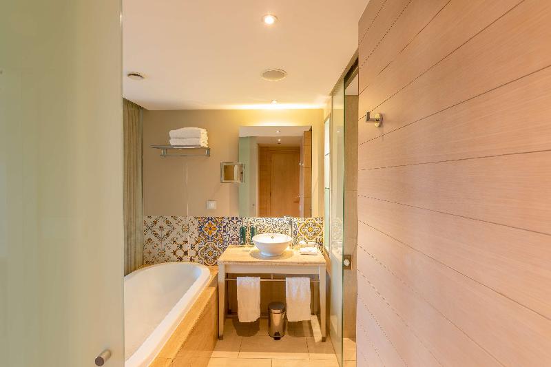 Hilton Vilamoura As Cascatas Golf Resort & Spa - Oda