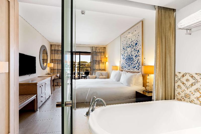 Hilton Vilamoura As Cascatas Golf Resort & Spa - Oda