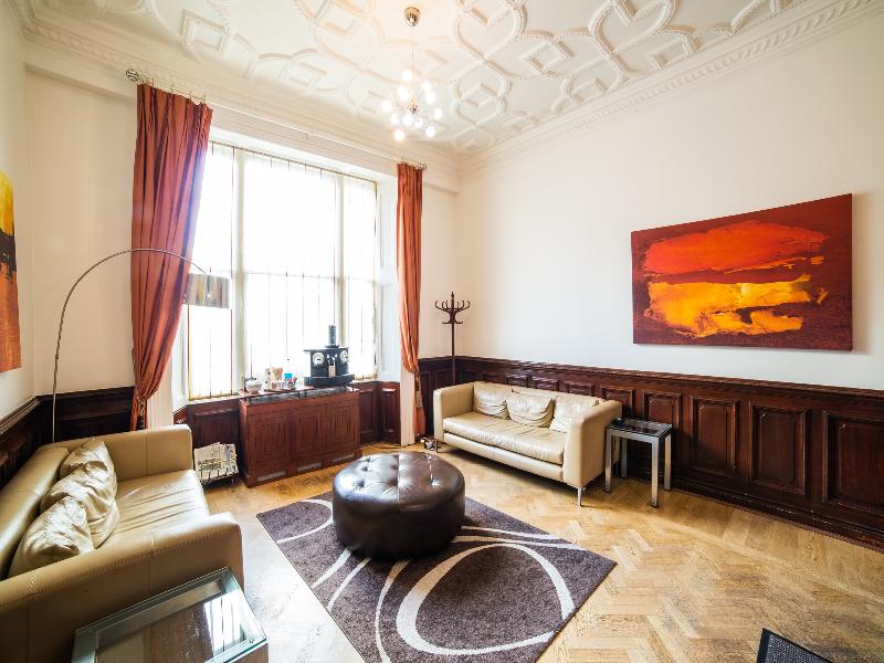 The Cleveland Hotel - Lobi