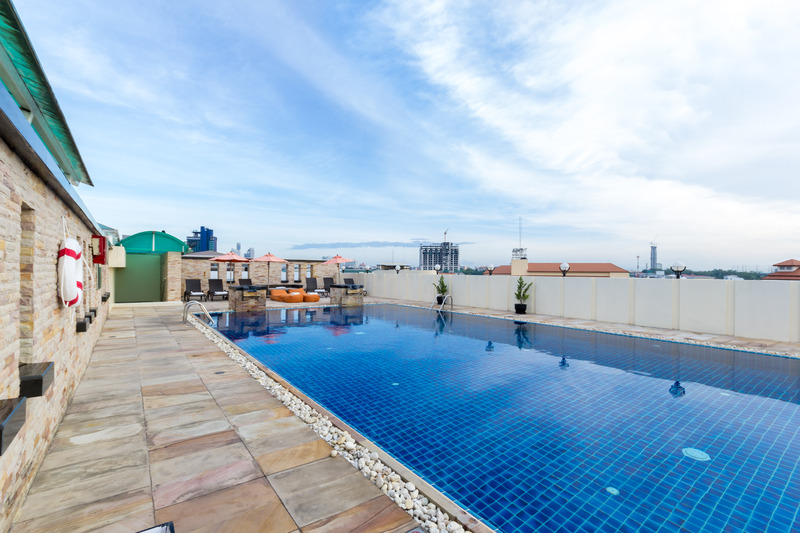 Nova Suites - Havuz