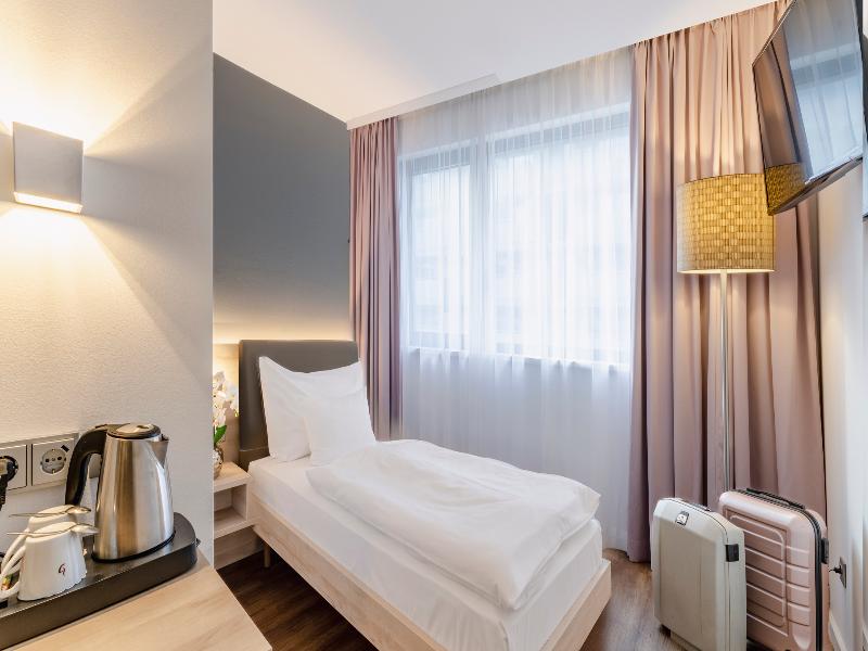 Plaza Inn Wien Gasometer - Oda