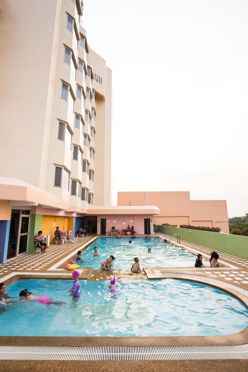 Gateway Hotel Phayao - Havuz