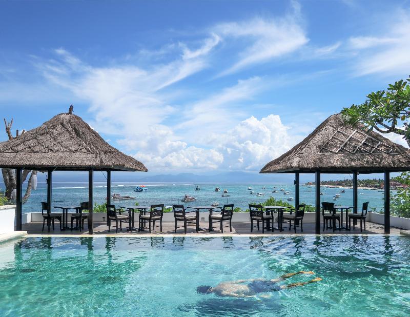 Batu Karang Lembongan Resort & Spa - Lobi