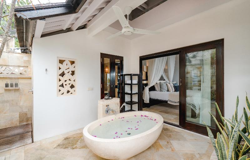 Batu Karang Lembongan Resort & Spa - Oda