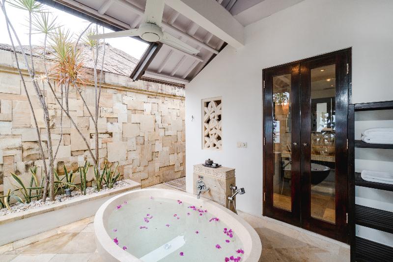 Batu Karang Lembongan Resort & Spa - Oda