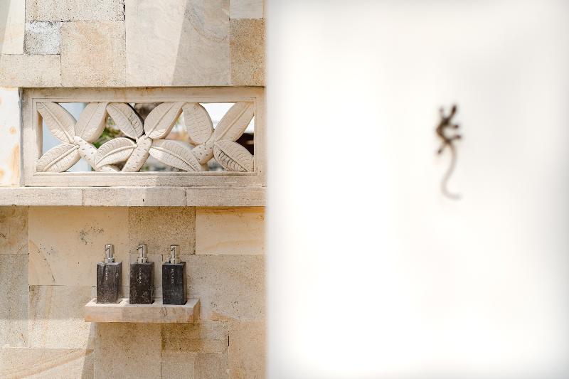Batu Karang Lembongan Resort & Spa - Oda