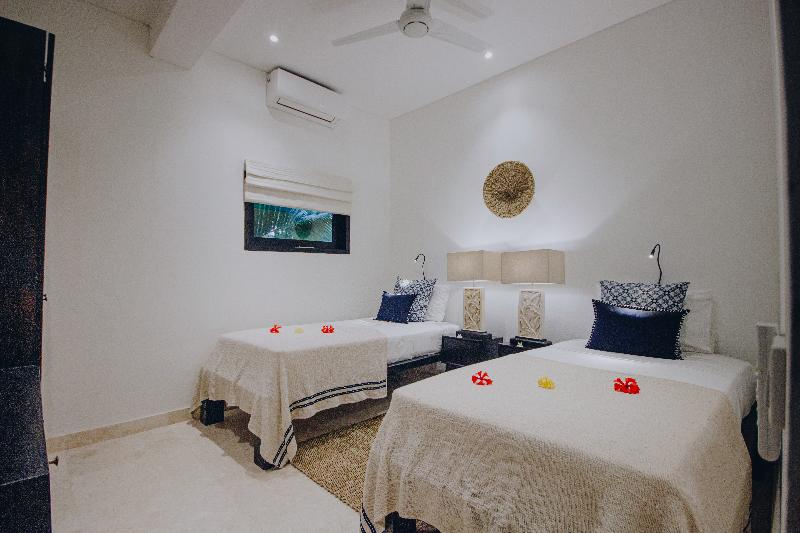 Batu Karang Lembongan Resort & Spa - Oda