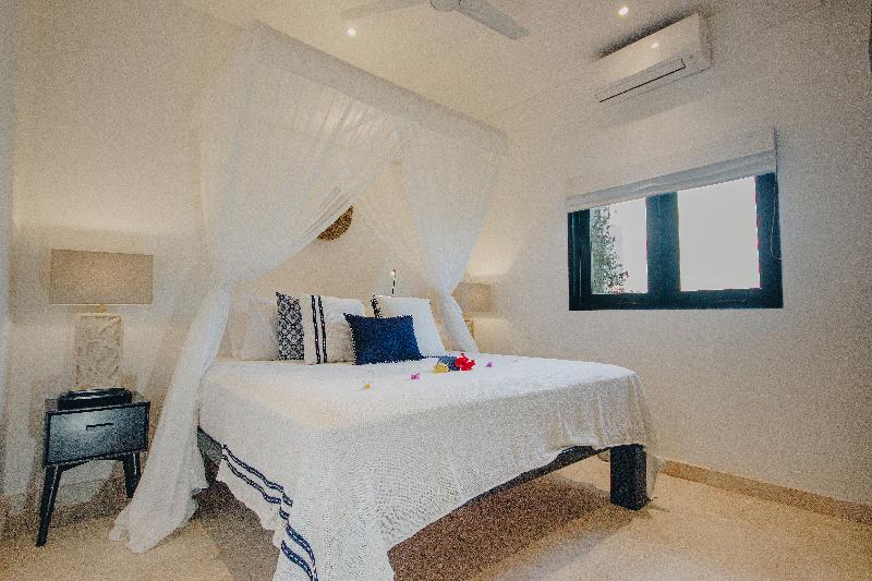 Batu Karang Lembongan Resort & Spa - Oda