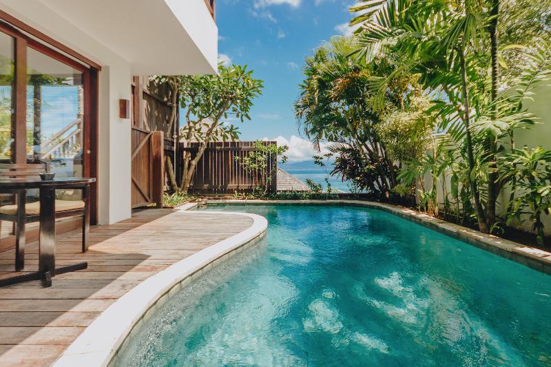 Batu Karang Lembongan Resort & Spa - Oda
