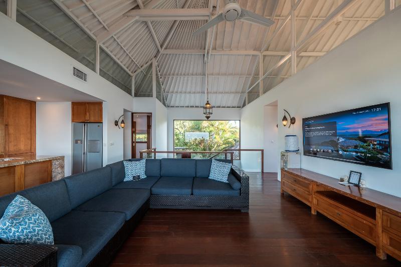 Batu Karang Lembongan Resort & Spa - Oda