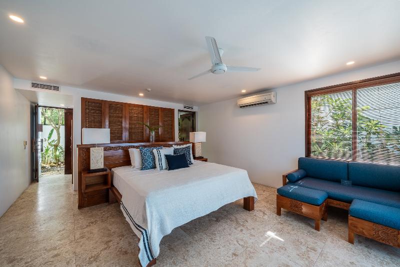 Batu Karang Lembongan Resort & Spa - Oda