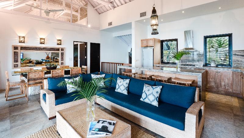Batu Karang Lembongan Resort & Spa - Oda