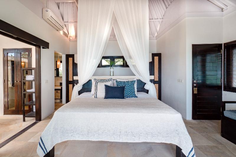 Batu Karang Lembongan Resort & Spa - Oda
