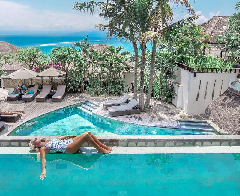Batu Karang Lembongan Resort & Spa - Havuz