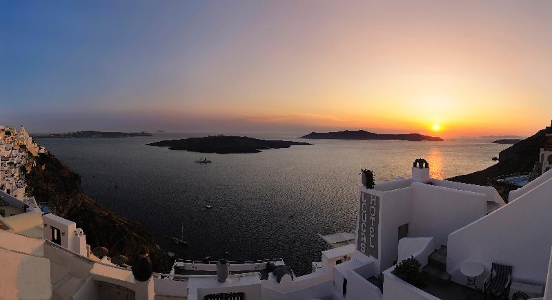 Loucas On The Cliff - Genel