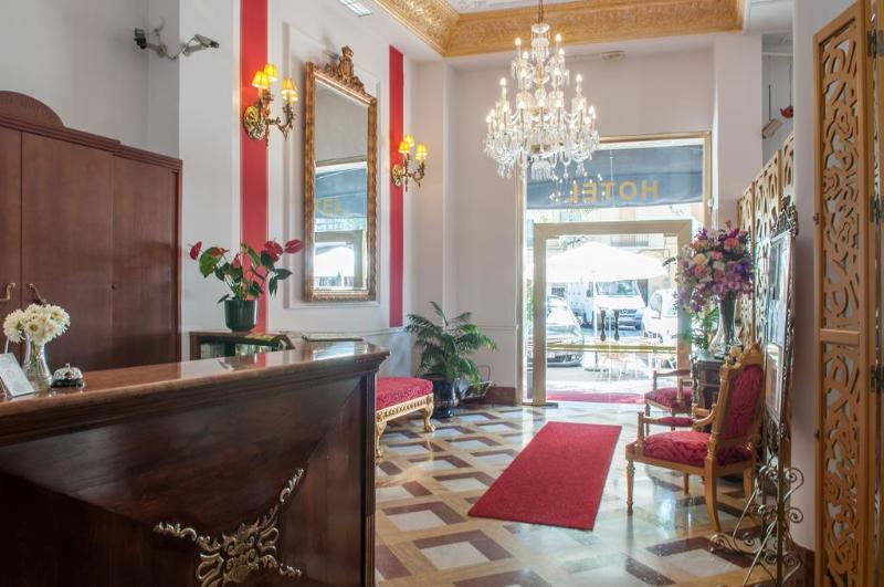 Adriano Hotel - Genel