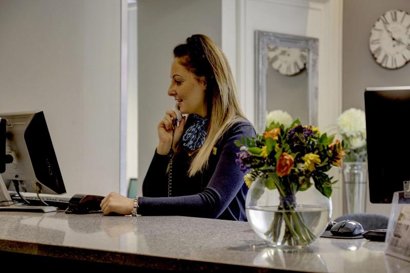 Best Western Lichfield City Centre The George Hote - Lobi
