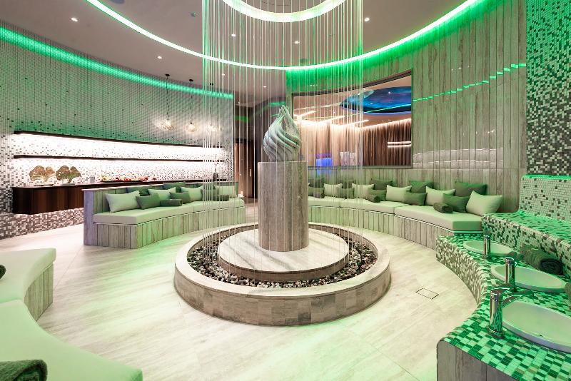 Adams Beach Hotel - Aktivite