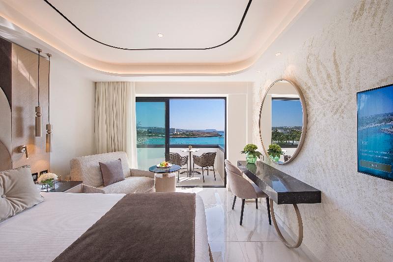 Adams Beach Hotel - Oda