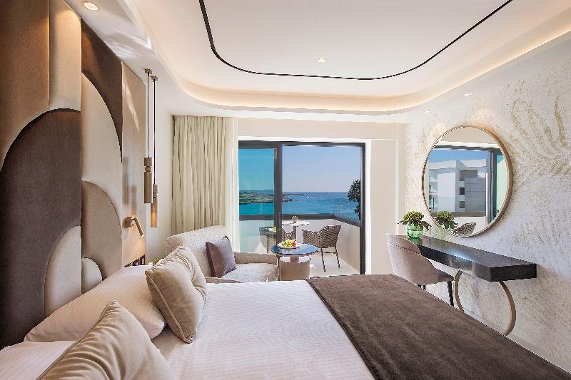 Adams Beach Hotel - Oda