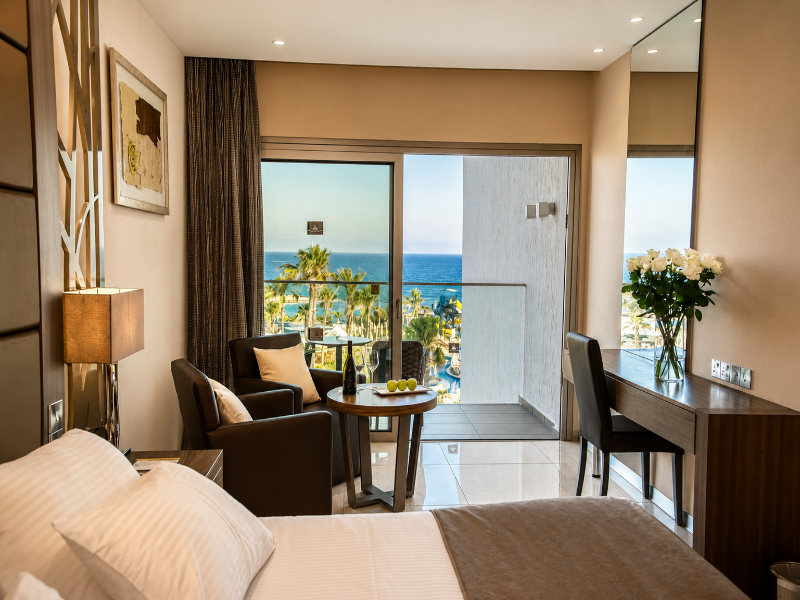 Adams Beach Hotel - Oda