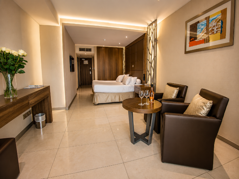 Adams Beach Hotel - Oda