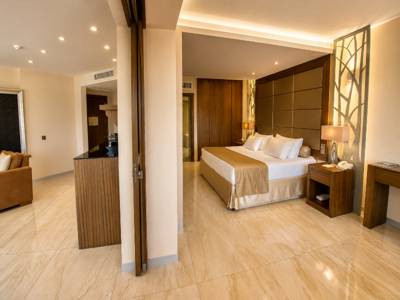 Adams Beach Hotel - Oda