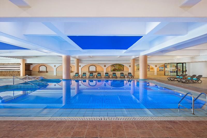 Adams Beach Hotel - Havuz