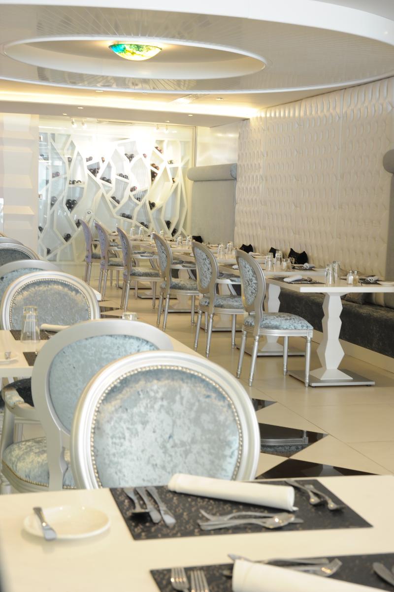 Adams Beach Hotel - Restoran