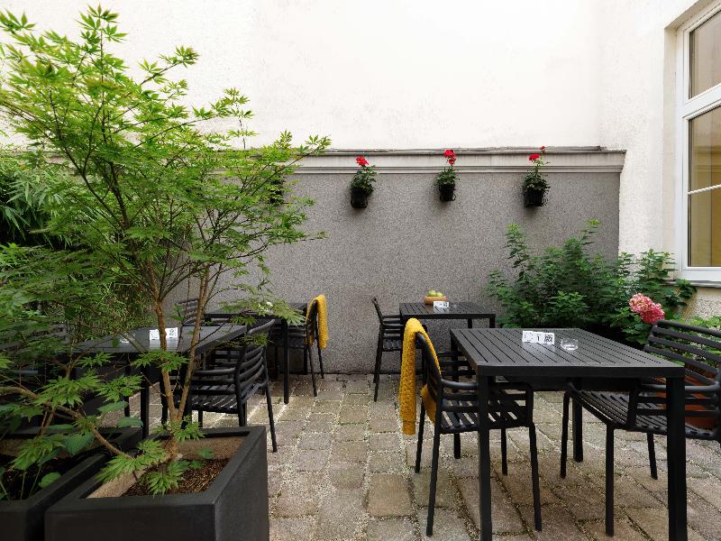 HiLight Suites Hotel - Teras