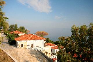 Clara Resort