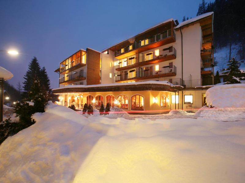 Der Waldhof - Genel