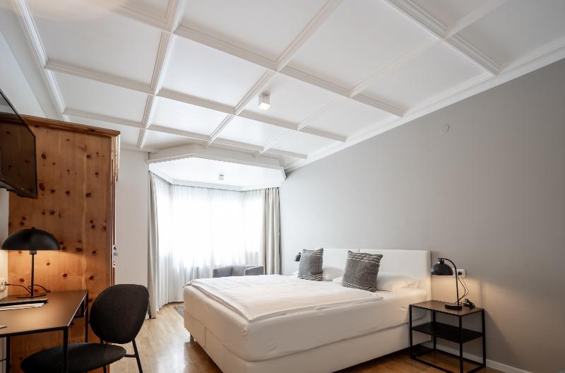 Q! Hotel Maria Theresia - Oda
