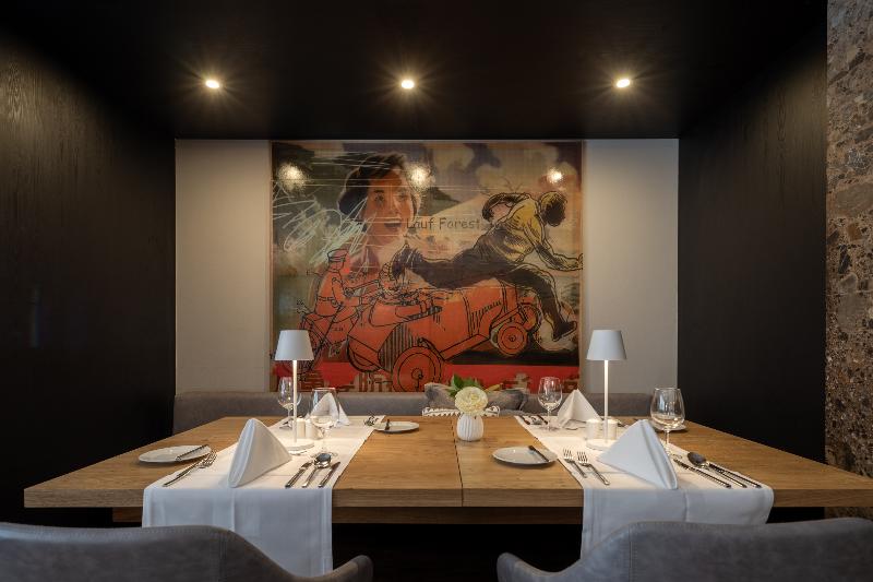 Q! Hotel Maria Theresia - Restoran