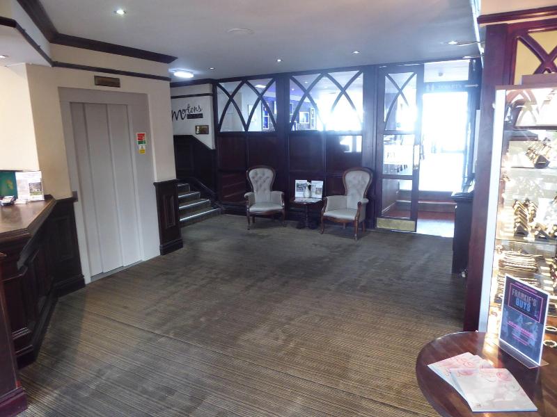 Best Western The Hatfield Hotel - Lobi