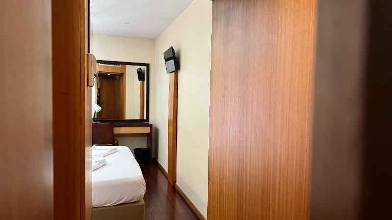 Flag Hotel Barcelos - Oda