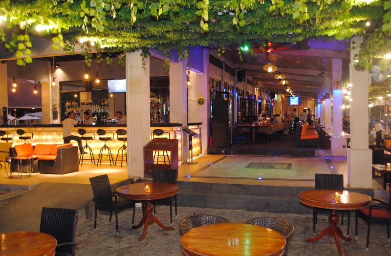 Grand Istana Rama Hotel Bali - Bar