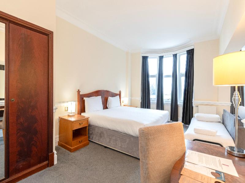 Bournemouth Carlton Hotel By Sunday - Oda