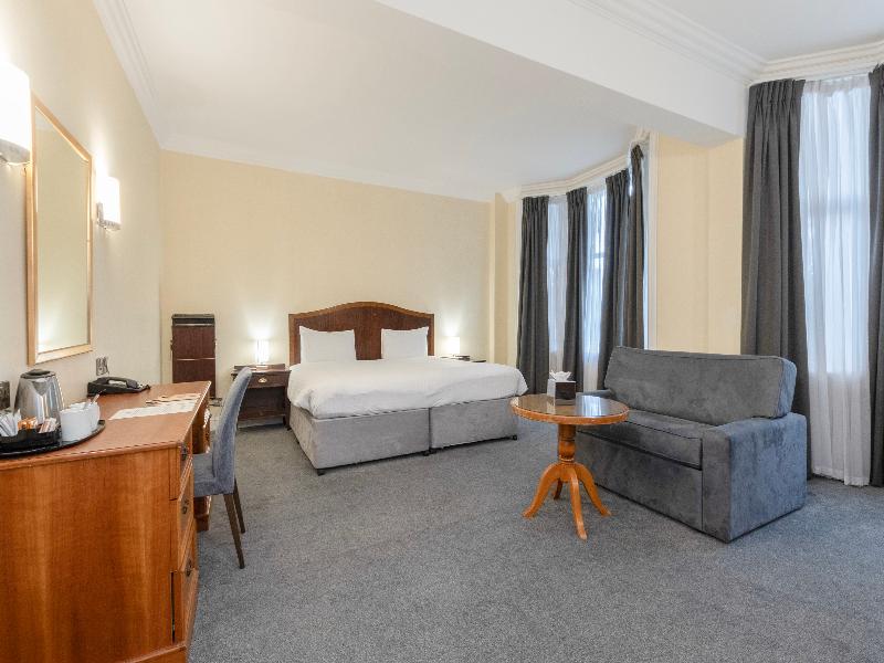 Bournemouth Carlton Hotel By Sunday - Oda