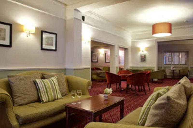 Stourport Manor Hotel - Lobi