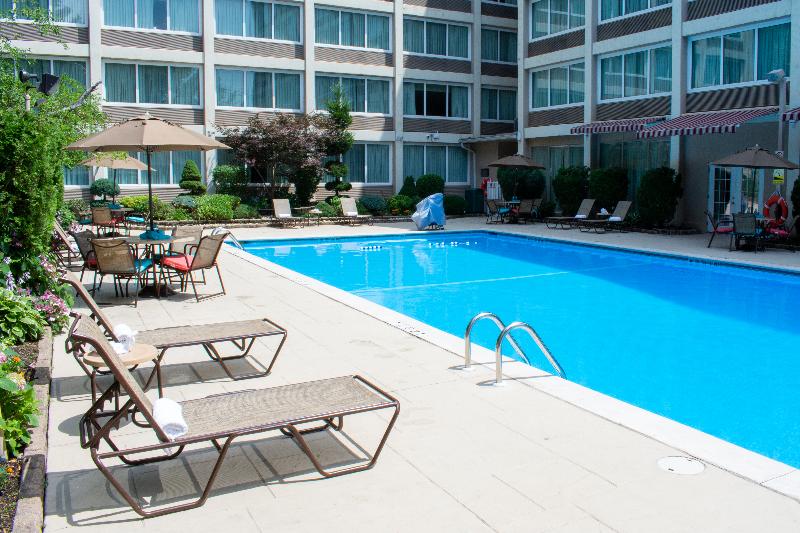 Mitchell Executive Hotels-Fort Lee - Havuz
